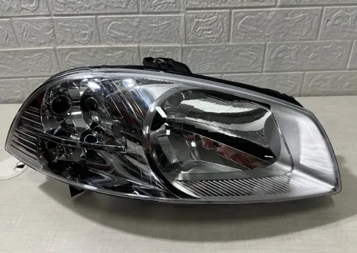 Farol direito Fiat palio Siena strada working 2008 2017 original
