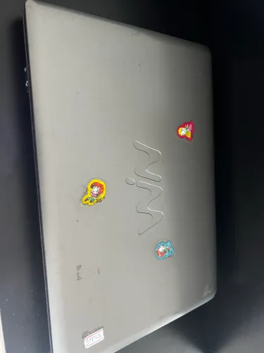 Notebook CCE Win antigo - com carregador - sem HD.