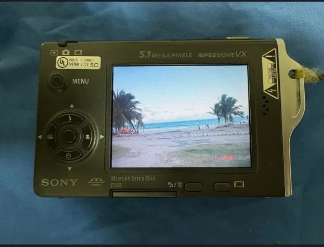 Câmera digital Sony cyber shot 5.1 mp