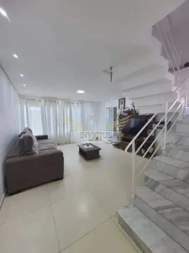 Sobrado Mobiliado com 4 Quartos para Comprar, 238m² - Parque Oratório, Santo André/SP.