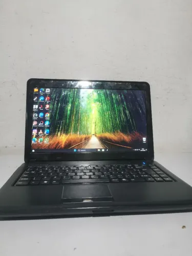 Notebook Intel core i7 bateria boa! windows 11 muito novo, bateria boa! Pronto para uso!
