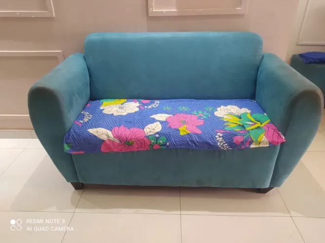 Sofá 2 lugares pequeno