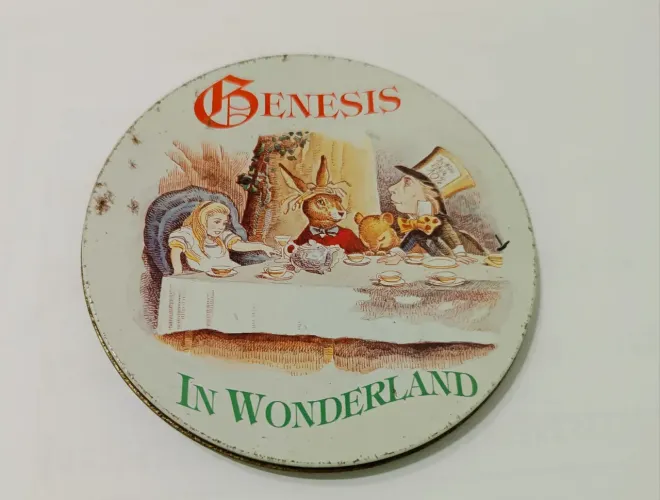 Geneeis - In Wonderland