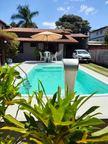 CASA COM PISCINA PARA TEMPORADA