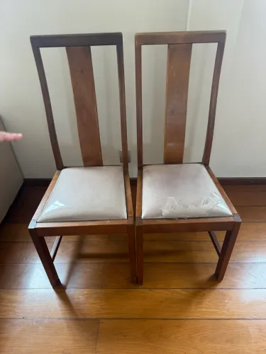 Mesa de Jantar em Mogno com Tampo de Vidro + 5 Cadeiras - OPORTUNIDADE 