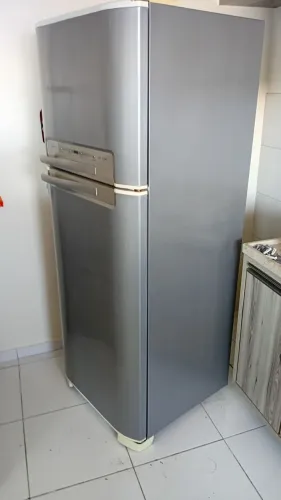 Envelopamento de geladeira