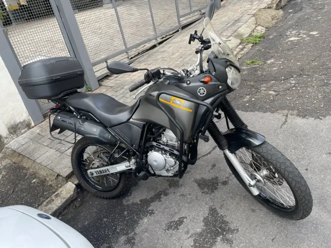 Yamaha XTZ 250 Ténéré 2015 - Toda revisada e sem multas!