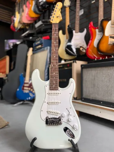 Guitarra G&L Tribute S500 Sonic Blue estado de nova