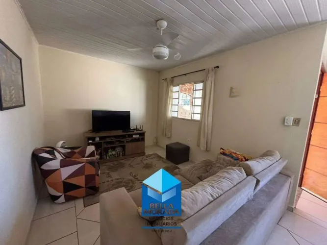Casa à venda no Jardim Presidente Dutra - R$310 mil