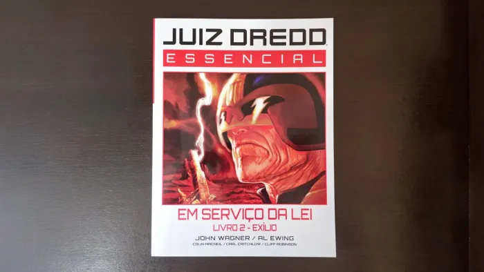Juiz Dredd Essencial Vol. 7 - Em Serviço da Lei Livro 2: Exílio - HQ Mythos