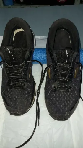 Tênis Mizuno Esportivo Preto - Conforto e Estilo!