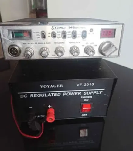 Radio Transmissor Cobra 148 + Fonte de Alimentação