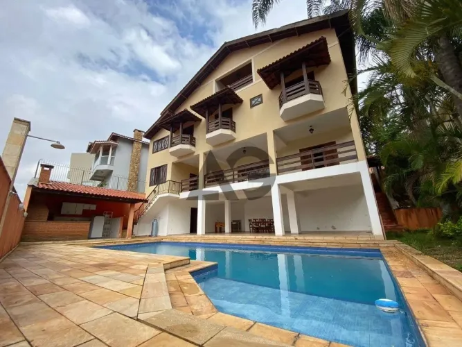 Casa | 4 Suítes, Piscina e Área Gourmet | Jardim das Primaveras | em Serra Negra-SP