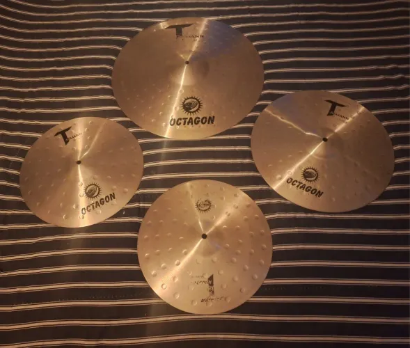 Pratos de bateria