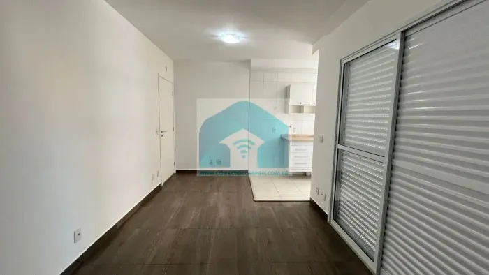 Studio de 32m², com sacada para locação na Rua Paim, Bela Vista com uma vaga e lazer compl
