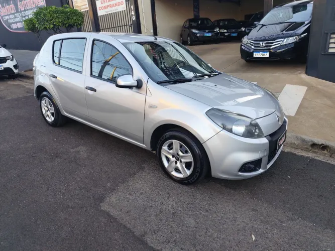 Renault Sandero Expression Hi-flex 1.6 8V 5P 2014