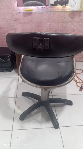 Vendo cadeira para salão de beleza