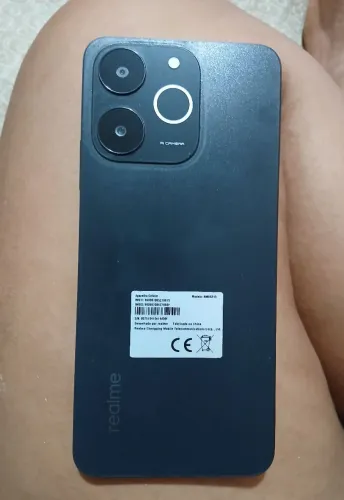 Realme note 70