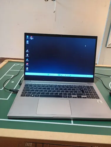 Notebook i5 10ª Geração + Placa de Vídeo NVIDIA MX110 Intel Core i5-10210U 8GB RAM DDR4