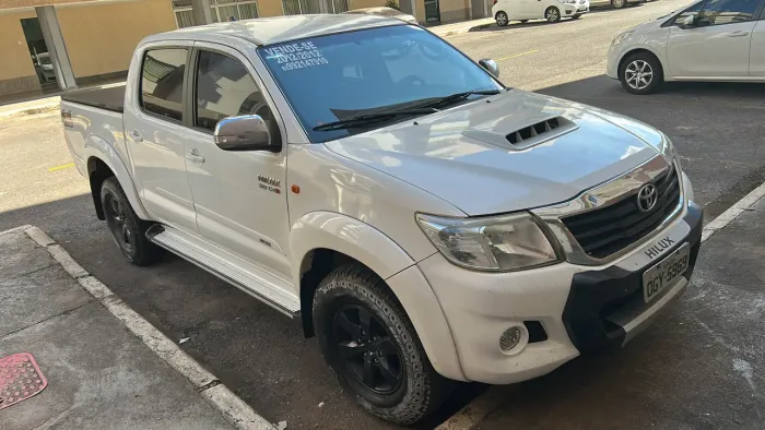 Toyota Hilux CD SR D4-d 4X4 3.0 TDI Dies Aut. 2012