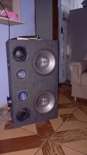 Vende-se caixa de som
