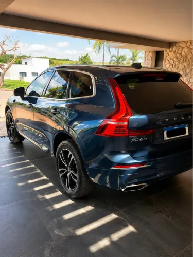 Volvo XC-60 XC 60 T-8 Híbrido Momentum 2.0 5P 2021