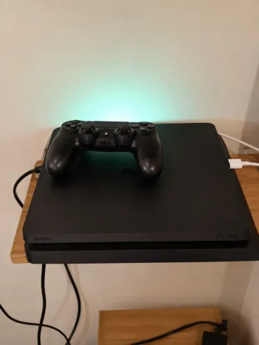 ? PS4 Slim 1TB + 1 Controle ? Oportunidade Imperdível!