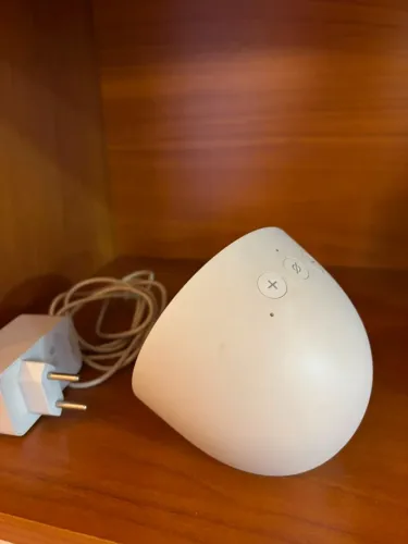 Echo Spot com Alexa (Geração mais recente) | Despertador inteligente com som vibrante | Co