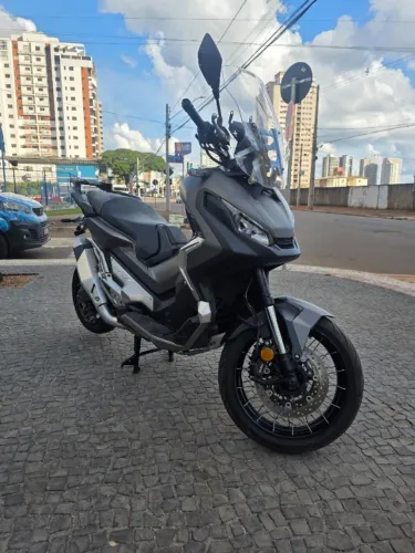 Moto Xadv  recuperada de furto 