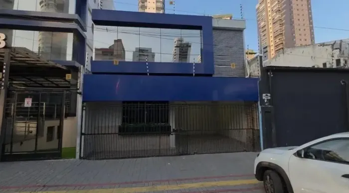 Imóvel Comercia 300 m² 2 pavimentos com 2 recep. e 8 salas em Batista Campos - Belém - PA