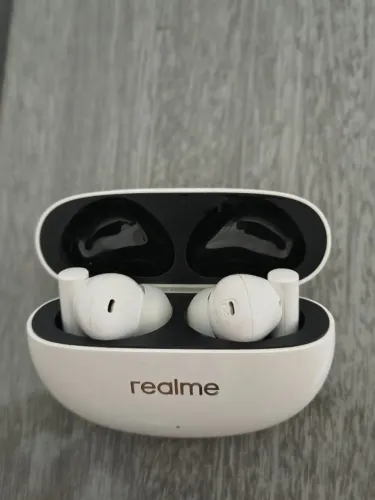 Fone Realme Buds Air 5 Branco Bluetooth com Cancelamento de Ruído
