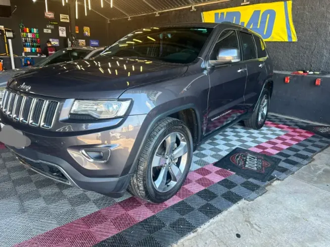 Jeep Grand Cherokee Limited 3.0 TB Dies. AUT 2015