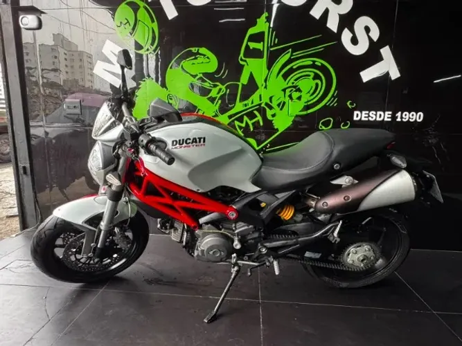 DUCATI MOSTER 796 ABS 