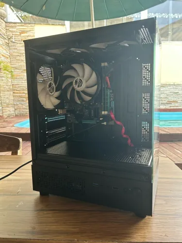 Computador para jogos e trabalhos