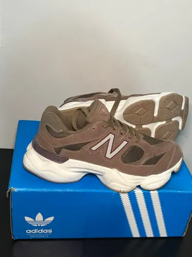 Tênis New balance 9060 marrom feminino novo 