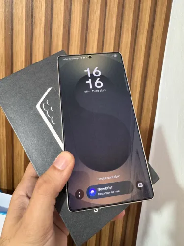 Samsung Galaxy S25 Ultra 5G , Poucos meses de uso sem detalhes, passo cartão 
