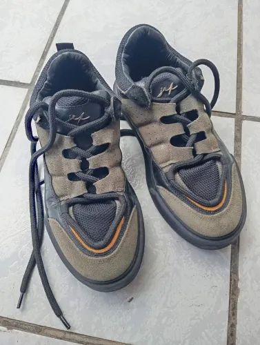 Sapato jef em camurça