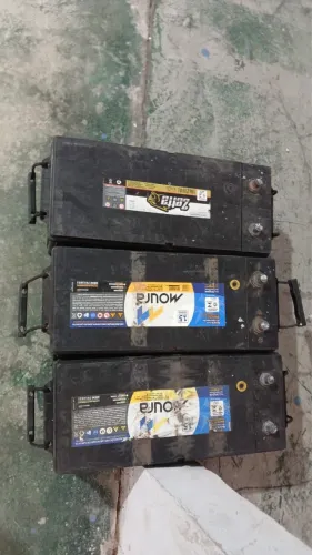 Vendo bateria de 180 amp R$499 cada funcionando perfeitamente 