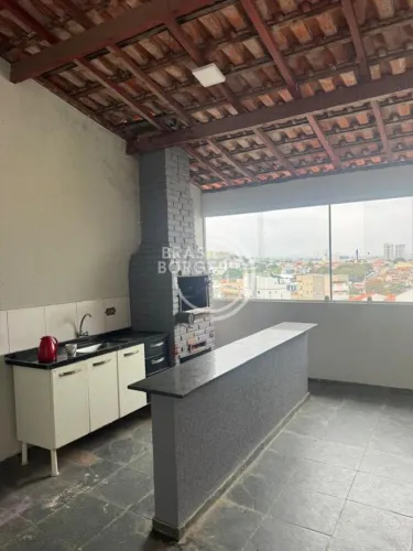 Casa à venda na Zona Leste de Sorocaba, 3 dorm 4 banheiros, 250m².