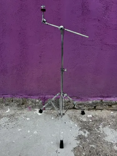 Estante Hard Beat Girafa 