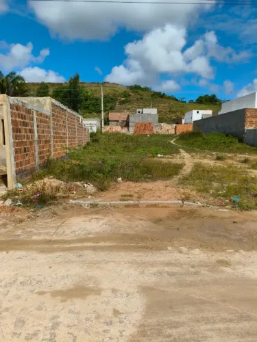 LOTE 654 NO LOTEAMENTO PORTO POXIM