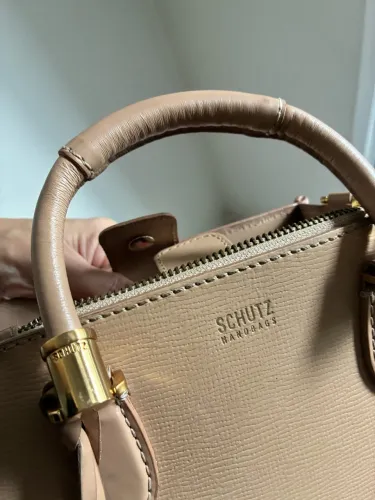 Bolsa Shutz 200,00