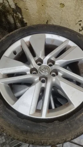 Rodas Corolla + penus 