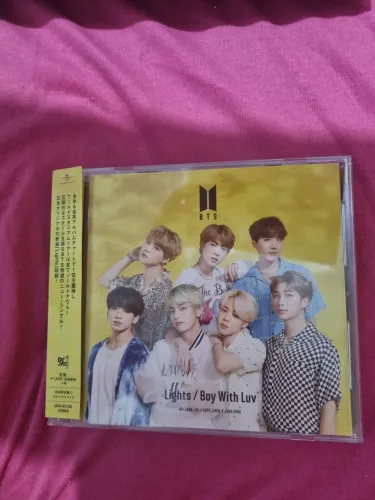 CD BTS Lights/Boy With luv Japonês 