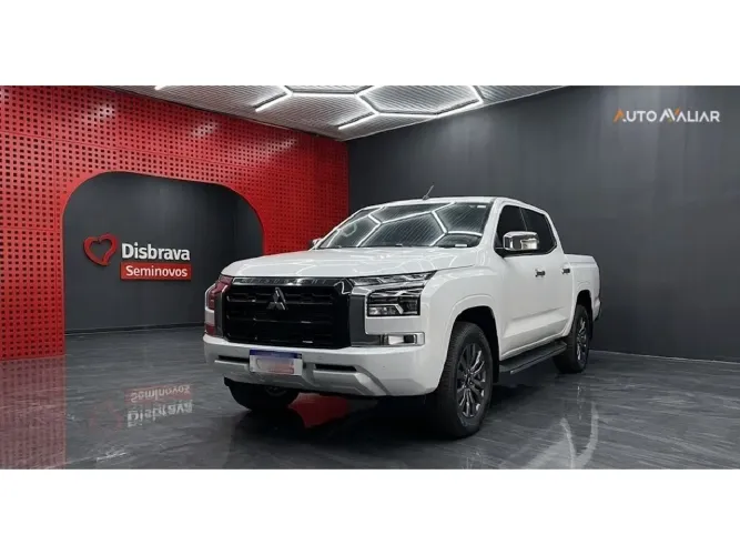 Mitsubishi TRITON HPE 2.4 CD 4X4 TB Diesel Aut. 2026