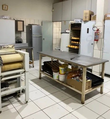 Vendo Padaria com clientela formada próximo ao Parque das Industrias