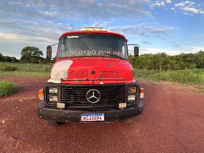 Caminhão Mercedes 1513 ano 1979