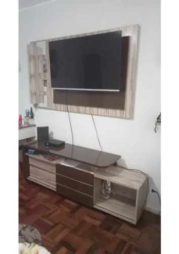 Rack na cor marrom