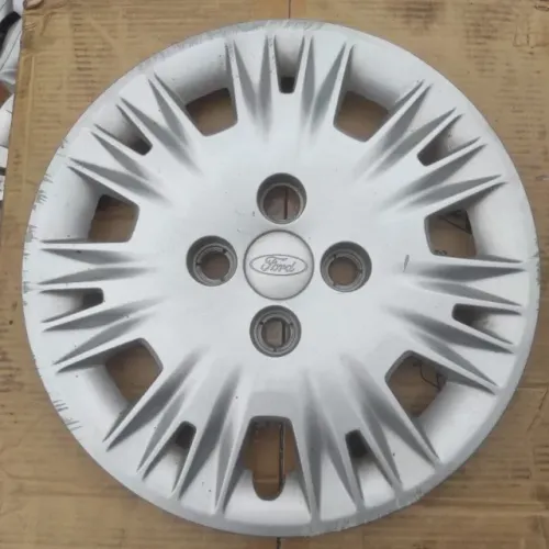 Calotas aro 15 Ford New Fiesta usadas