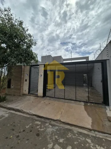 Residência impecável à venda ou locação em São José do Rio Preto-SP, no Parque Vila Nobre: